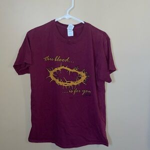 Gildan “This Blood is for you” Maroon Graphic T-Shirt with Gold Design size M